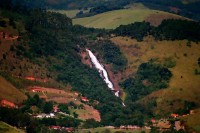 /album/galeria-de-fotos-homepage1/cachoeira-3-jpg/